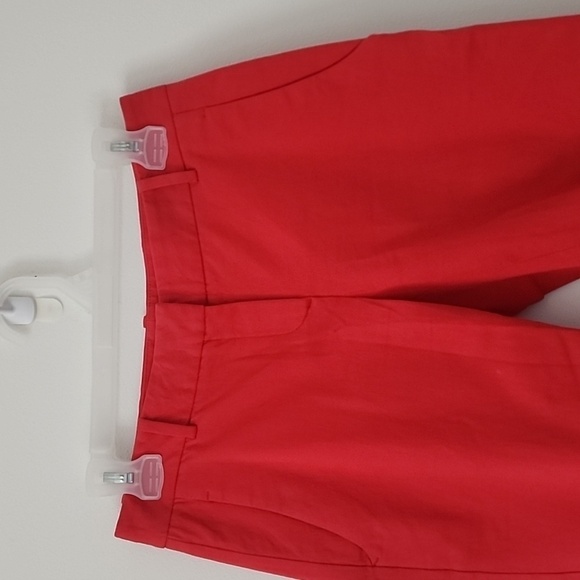 Theory Yanera Red Cotton Stretch Bermuda Walking Shorts Size 2 - Picture 3 of 11